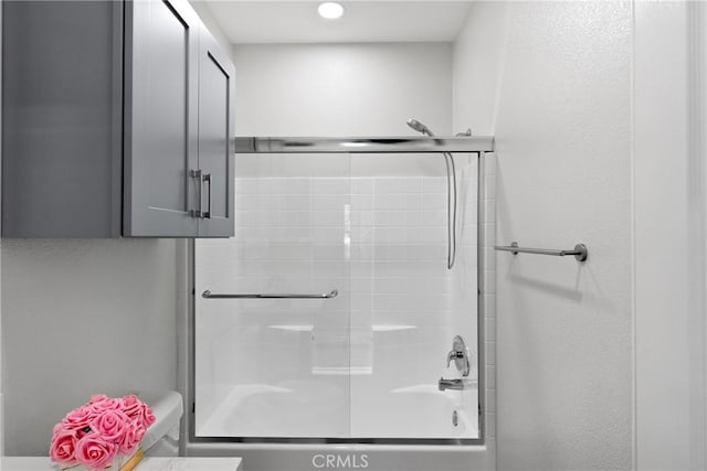 17979 Lost Canyon Rd Unit 104, Canyon Country, CA 91387 - full bath featuring toilet and recessed lighting