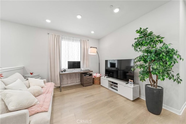 27218 Narrowleaf Willow Ln, Valencia, CA 91381 - living area featuring light wood-style floors and recessed lighting