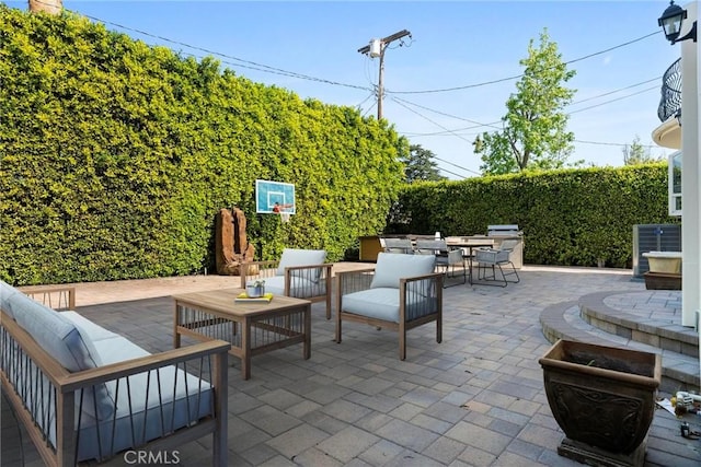 4818 Lemona Ave, Sherman Oaks, CA 91403 - view of patio with outdoor lounge area