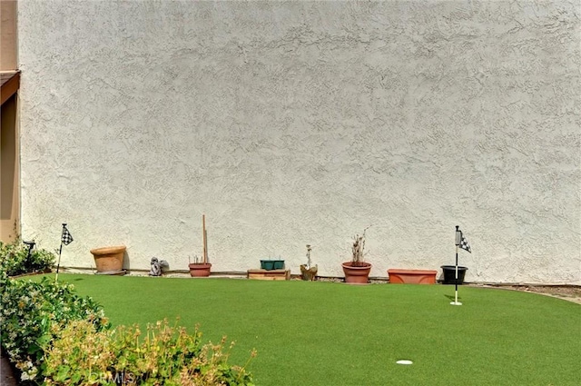 11000 Woodruff Ave Unit 14, Downey, CA 90241 - surrounding community with a putting green