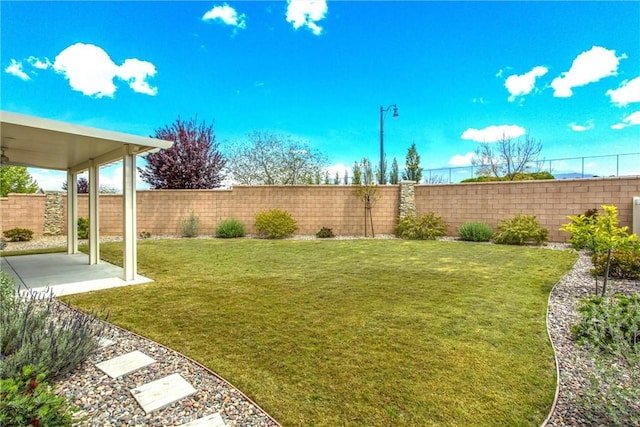 1004 Violet Ct, Calimesa, CA 92320 - view of yard with a patio area