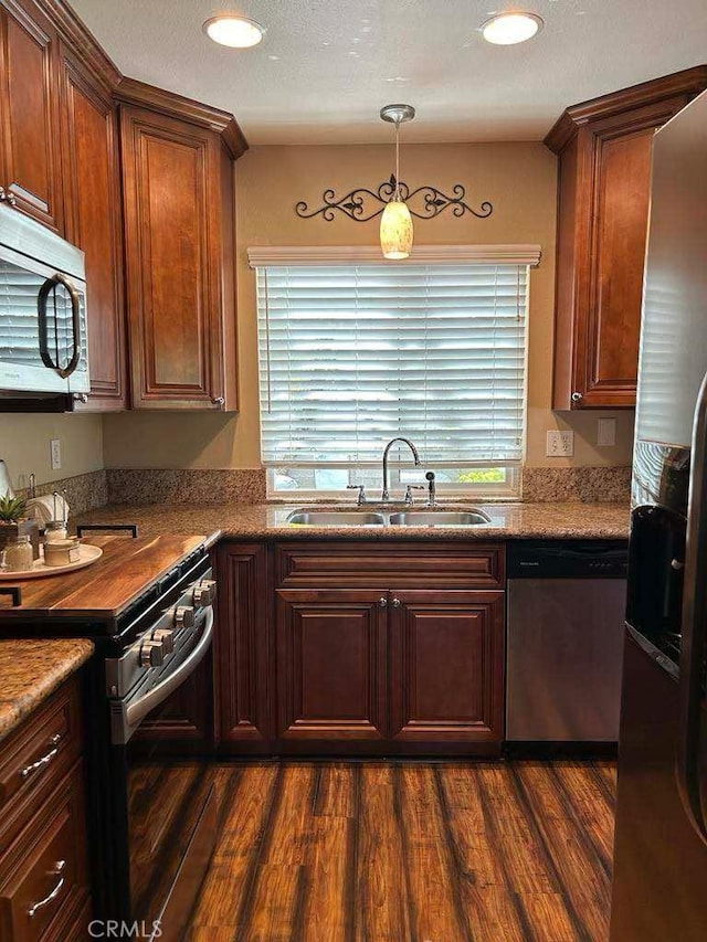 7068 Crocus Ct, Rancho Cucamonga, CA 91739 - photo 12