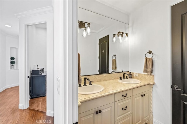 1715 Reed St, Redondo Beach, CA 90278 - full bath featuring wood finished floors, double vanity, and crown molding
