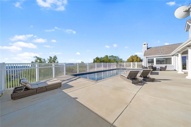 40267 Scanlon Rd, Temecula, CA 92592 - view of swimming pool featuring a patio area and fence