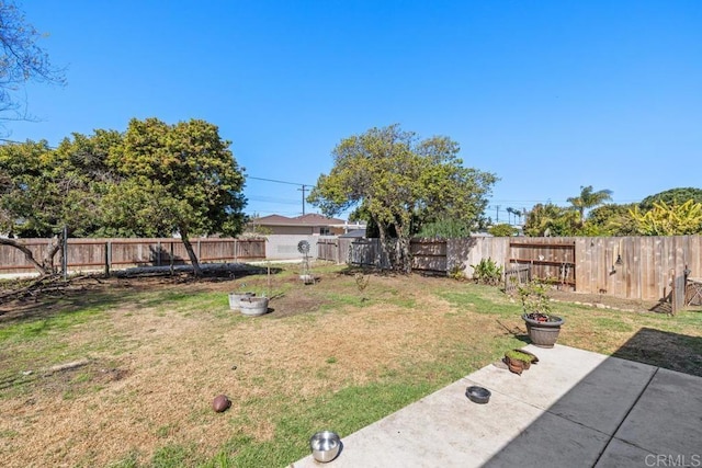 852 5th St, Imperial Beach, CA 91932 - view of yard featuring a patio area