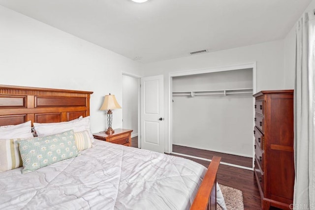 852 5th St, Imperial Beach, CA 91932 - bedroom featuring wood finished floors and a closet