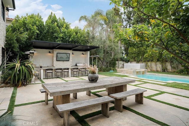 10 Seabluff, Newport Beach, CA 92660 - view of patio / terrace with a pool with connected hot tub