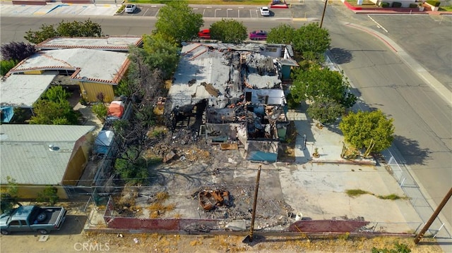 212 N 7th Ave, Avenal, CA 93204 - drone / aerial view