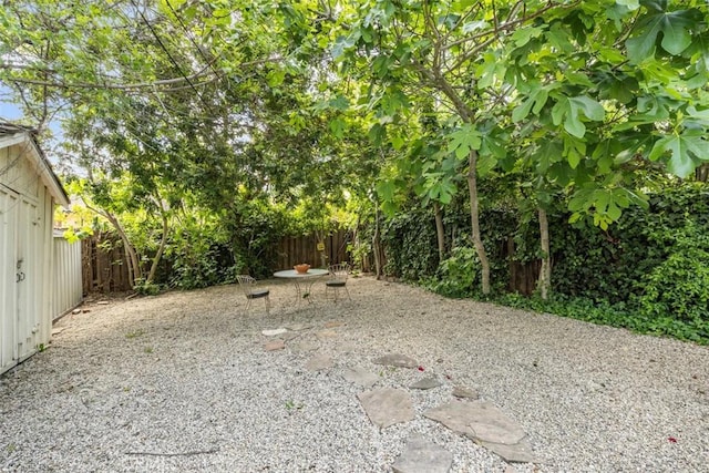 5132 Quakertown Ave, Woodland Hills, CA 91364 - view of fenced backyard