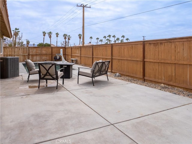 66659 El Dorado Pl, Desert Hot Springs, CA 92240 - fenced backyard with a patio area and outdoor dining area