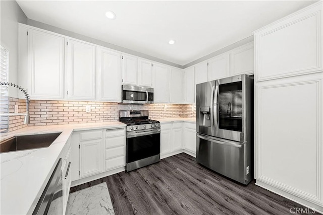 20220 Arthur Ct, Saugus, CA 91350 - photo 5