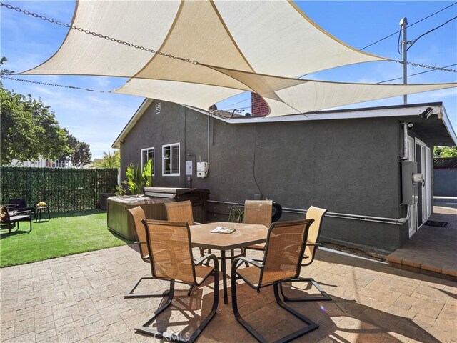 8110 Lesner Ave, Lake Balboa, CA 91406 - view of patio featuring outdoor dining space