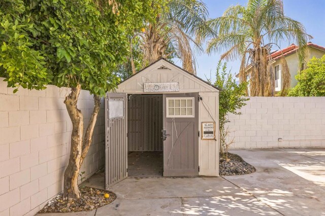 40550 Ventana Ct, Palm Desert, CA 92260 - view of shed