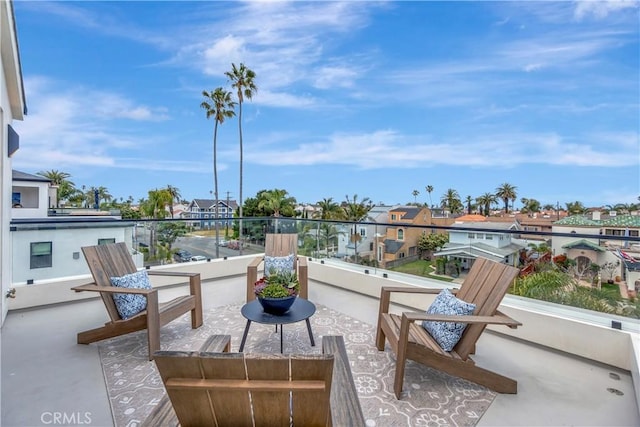 518 8th St, Huntington Beach, CA 92648 - balcony featuring a residential view