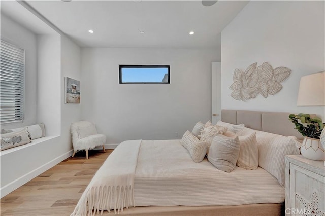 518 8th St, Huntington Beach, CA 92648 - bedroom featuring light wood-style flooring, recessed lighting, and baseboards