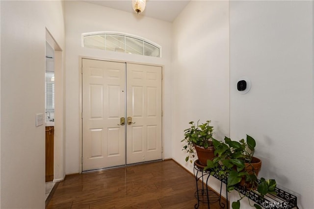 5470 Watson St, Banning, CA 92220 - foyer featuring wood finished floors
