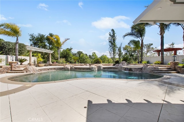 32429 Castle Ct, Temecula, CA 92592 - view of swimming pool featuring a patio and a pool with connected hot tub