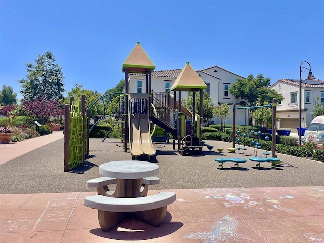 4203 Calle Del Vis, Oceanside, CA 92057 - view of community play area