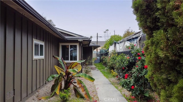 6907 Bonsallo Ave, Los Angeles, CA 90044 - photo 2