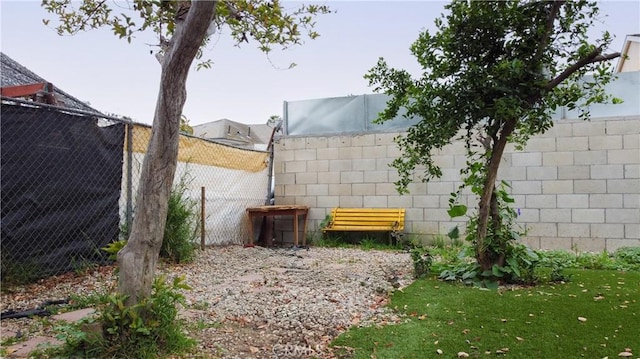 6907 Bonsallo Ave, Los Angeles, CA 90044 - photo 20
