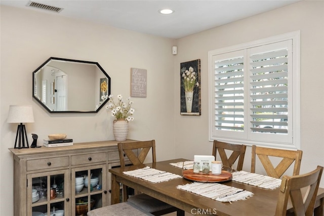 130 Bloomfield Ln, Rancho Santa Margarita, CA 92688 - dining space with recessed lighting
