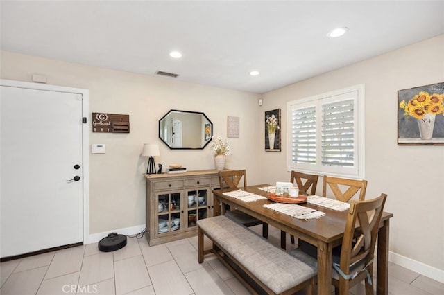 130 Bloomfield Ln, Rancho Santa Margarita, CA 92688 - dining room featuring baseboards and recessed lighting