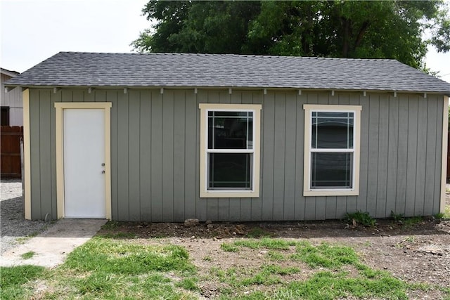 635 N Plumas St, Willows, CA 95988 - view of outbuilding featuring an outdoor structure