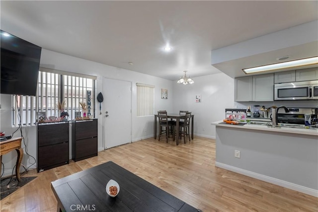 15946 Vanowen St Unit 103, Van Nuys, CA 91406 - photo 5