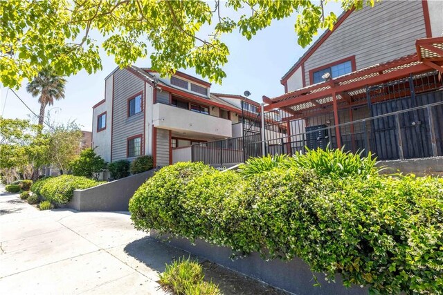 15946 Vanowen St Unit 103, Van Nuys, CA 91406 - photo 1