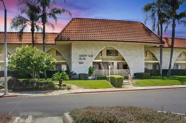 1000 Central Ave Unit 39, Riverside, CA 92507 - view of property at dusk