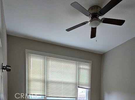 4107 37th St, San Diego, CA 92105 - detailed view of a ceiling fan
