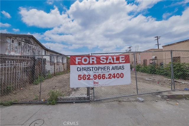 1128 Nadeau St, Los Angeles, CA 90001 - photo 1
