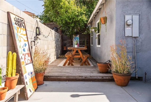 3100 Verdugo Rd, Los Angeles, CA 90065 - wooden deck with a patio