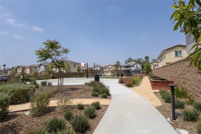 1810 Park Place Ln, Riverside, CA 92501 - view of home's community with a residential view