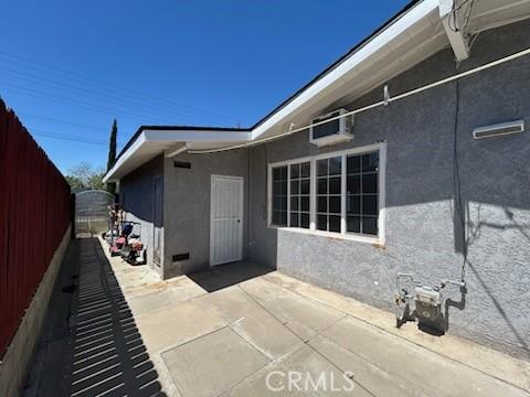 8960 Indiana Ave, Riverside, CA 92503 - view of patio / terrace featuring fence