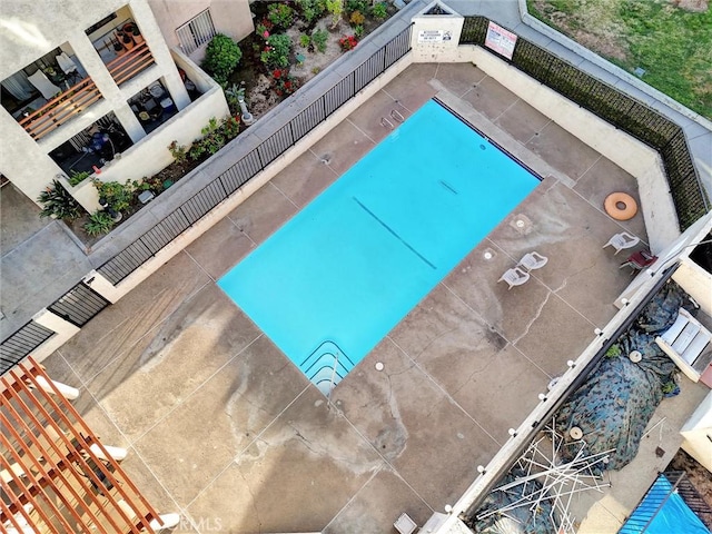 1118 Valencia St Unit 216, Los Angeles, CA 90015 - view of pool