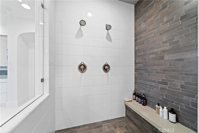 12 Via Alcamo, San Clemente, CA 92673 - full bath featuring a tile shower
