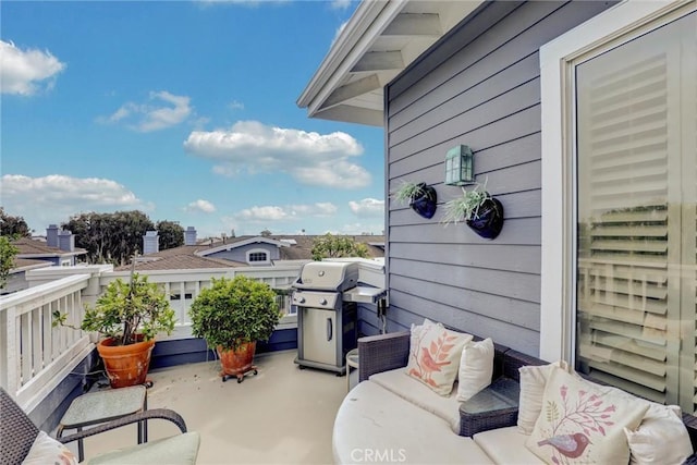 3511 Daffodil Ave Unit 14, Corona Del Mar, CA 92625 - view of patio with area for grilling