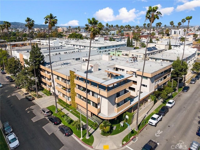 view of apartment building / complex