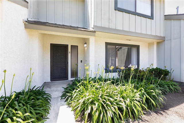1485 W Cerritos Ave Unit 8, Anaheim, CA 92802 - view of exterior entry with board and batten siding and stucco siding