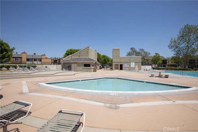 1485 W Cerritos Ave Unit 8, Anaheim, CA 92802 - community pool with a patio area