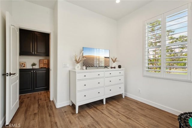 8519 E Kendra Loop, Orange, CA 92867 - bedroom featuring baseboards, light wood-style flooring, and recessed lighting