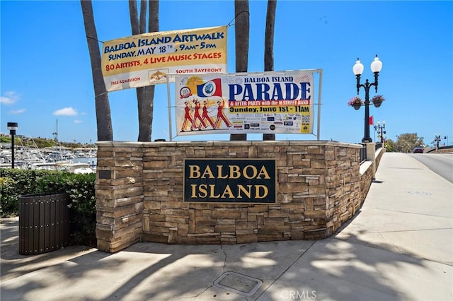 994 Bayside Cv, Newport Beach, CA 92660 - view of community / neighborhood sign