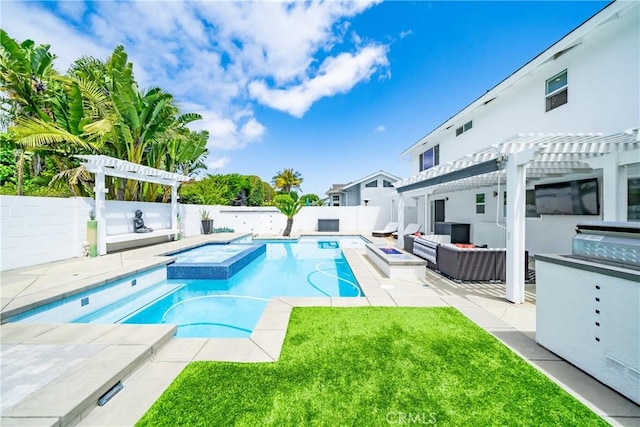 20191 Imperial Cove Ln, Huntington Beach, CA 92646 - view of swimming pool with an in-ground hot tub, outdoor lounge area, a patio area, and a pergola