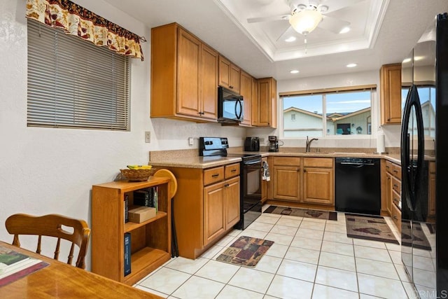 634 Via, Santa Paulo, Vista, CA 92081 - kitchen with black appliances, recessed lighting, ceiling fan, a sink, and light countertops