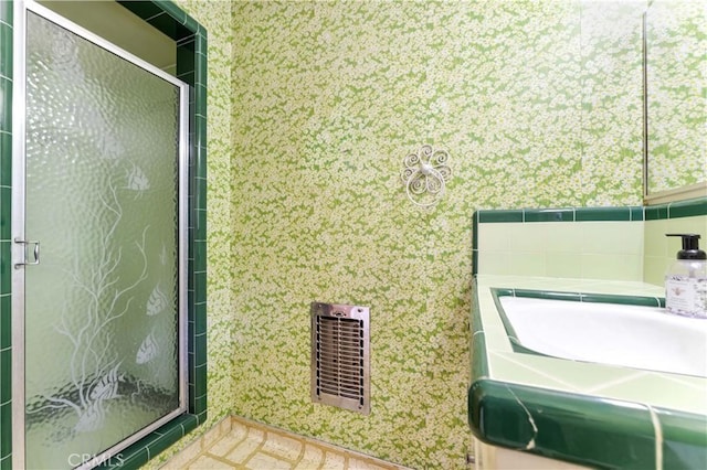 926 E Dalton Ave, Glendora, CA 91741 - full bath featuring a shower stall and wallpapered walls