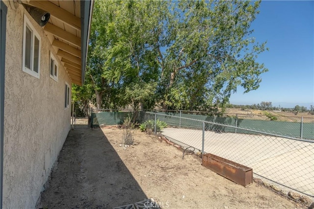 8140 Weirick Rd, Corona, CA 92883 - view of yard featuring fence and a gate