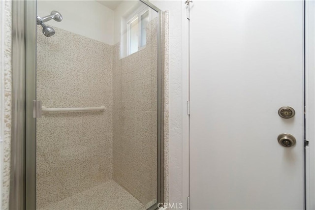 8140 Weirick Rd, Corona, CA 92883 - full bathroom with a shower stall