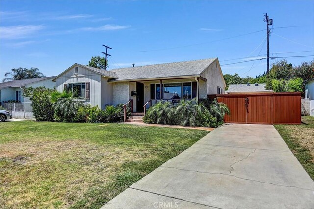 6225 Langdon Ave, Van Nuys, CA 91411 - view of front facade featuring covered porch