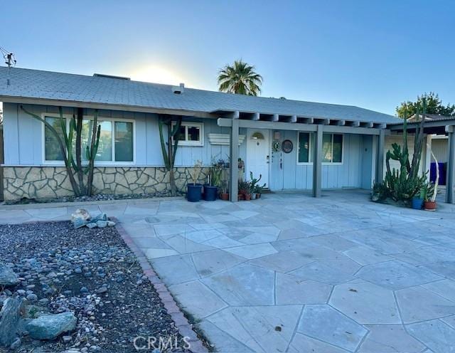 42815 Warner Trl, Palm Desert, CA 92211 - single story home with board and batten siding